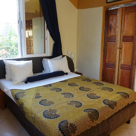Cheers Guesthouse Botianaw Extérieur photo